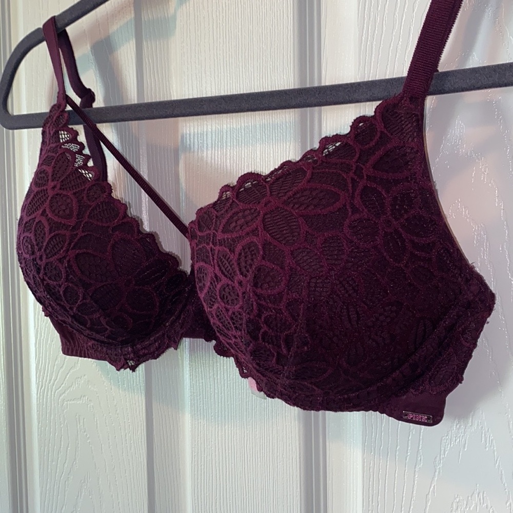 VS PINK Date Light Push Up Bra
